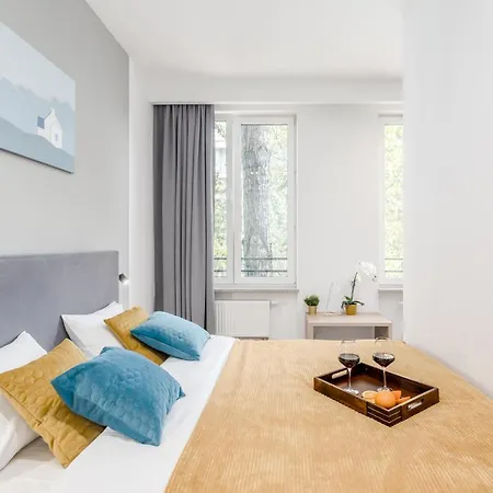 Expo Center Apartment *