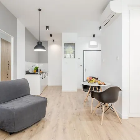 Expo Center Διαμέρισμα *