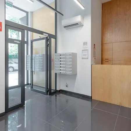 Expo Center Διαμέρισμα *