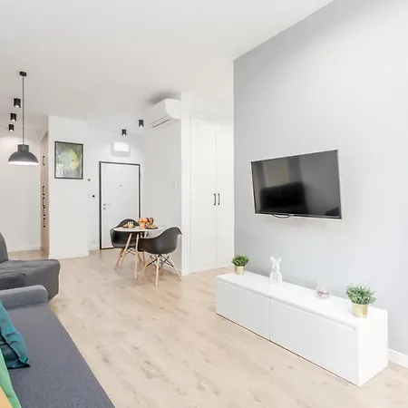 Expo Center * ורשה