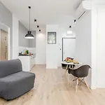 Expo Center Апартаменты *
